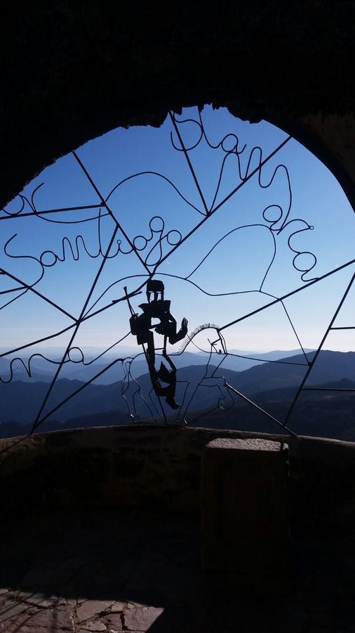 Hospederia Del Santuario De La Pena De Francia Hotell El Cabaco Exteriör bild