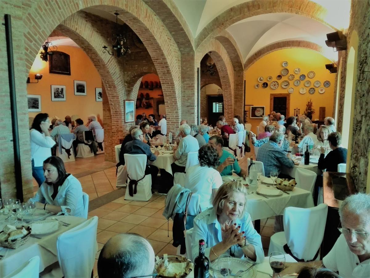 Hospederia Del Santuario De La Pena De Francia Hotell El Cabaco Exteriör bild